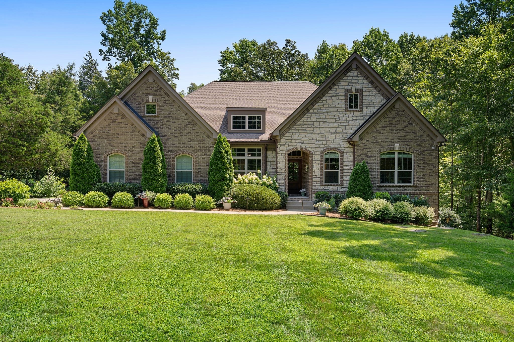 8012 Rose Ridge Pvt Lane