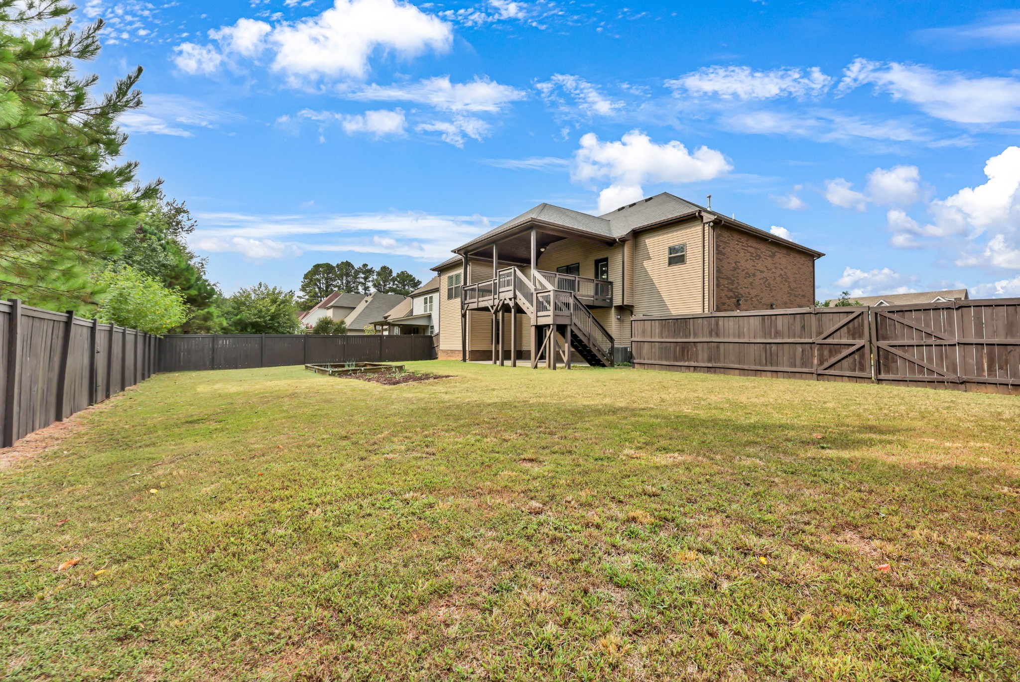 2207 Ellington Gait Dr