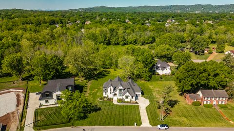 1305 Twin Springs Dr Brentwood TN 37027