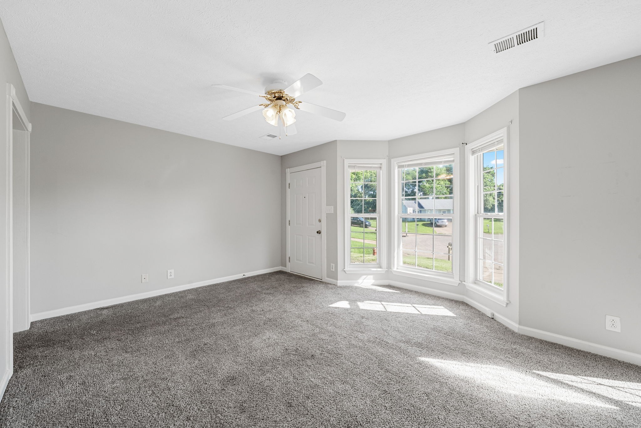 Oak Grove, Kentucky 42262, United States, 3 Bedrooms Bedrooms, ,2 BathroomsBathrooms,Residential,Active,164861