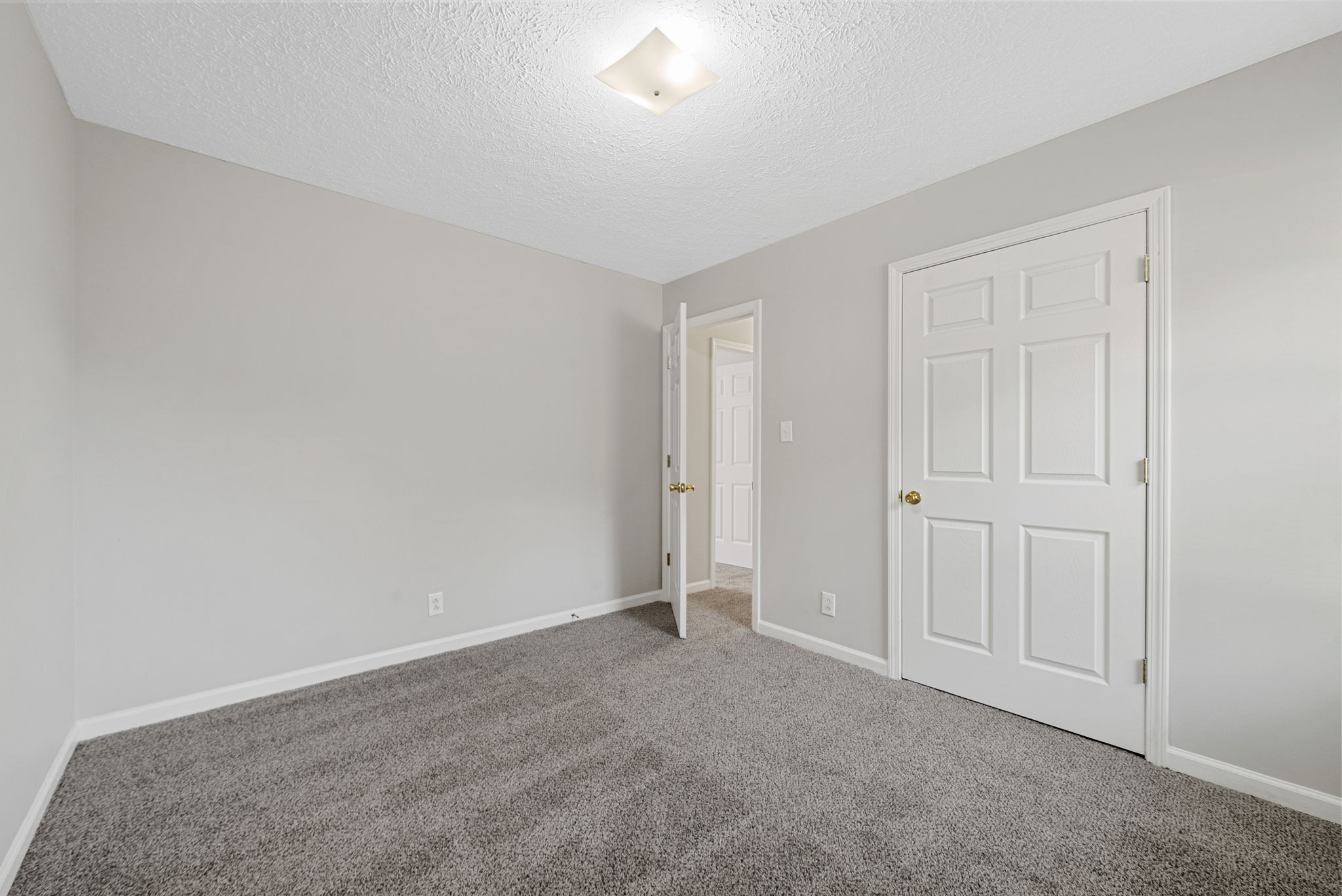 Oak Grove, Kentucky 42262, United States, 3 Bedrooms Bedrooms, ,2 BathroomsBathrooms,Residential,Active,164861