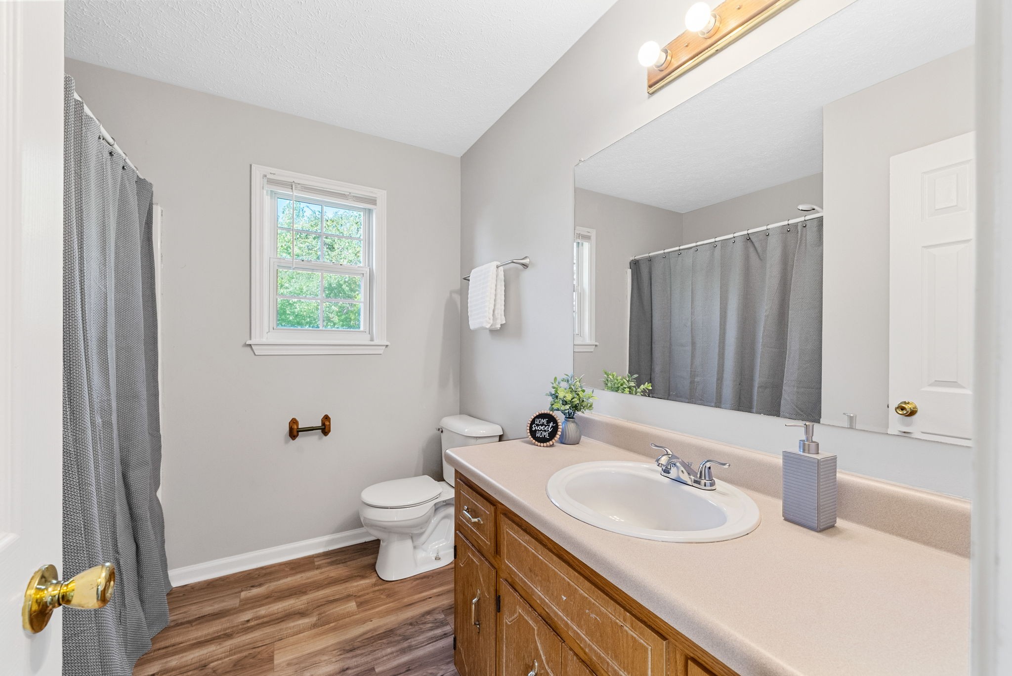 Oak Grove, Kentucky 42262, United States, 3 Bedrooms Bedrooms, ,2 BathroomsBathrooms,Residential,Active,164861