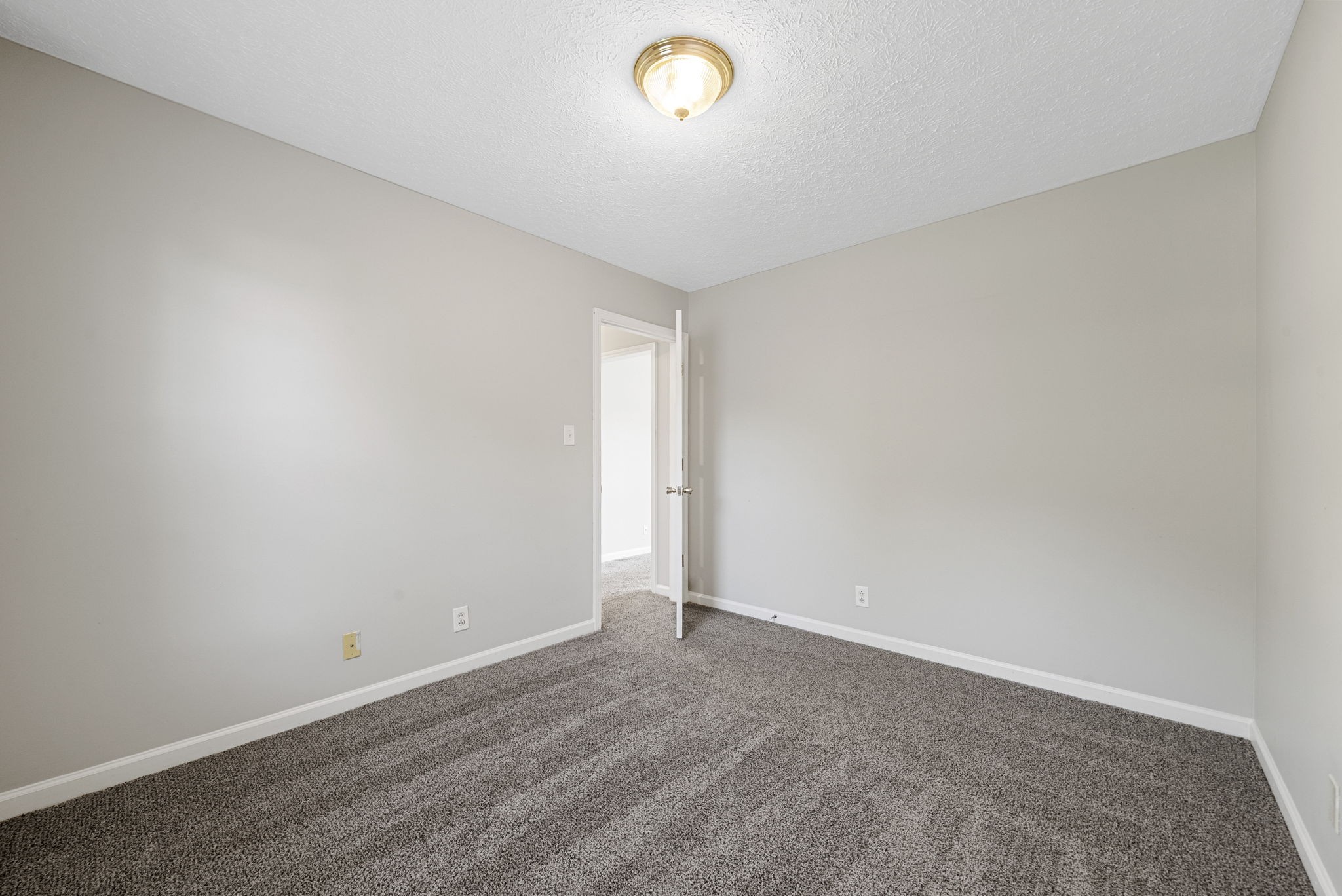 Oak Grove, Kentucky 42262, United States, 3 Bedrooms Bedrooms, ,2 BathroomsBathrooms,Residential,Active,164861