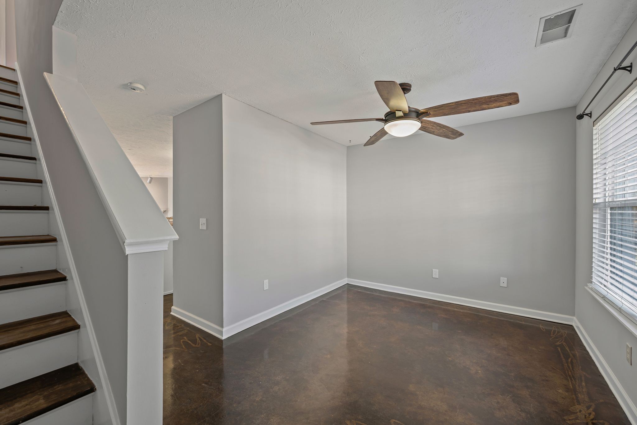 710 Flintlock Ct
