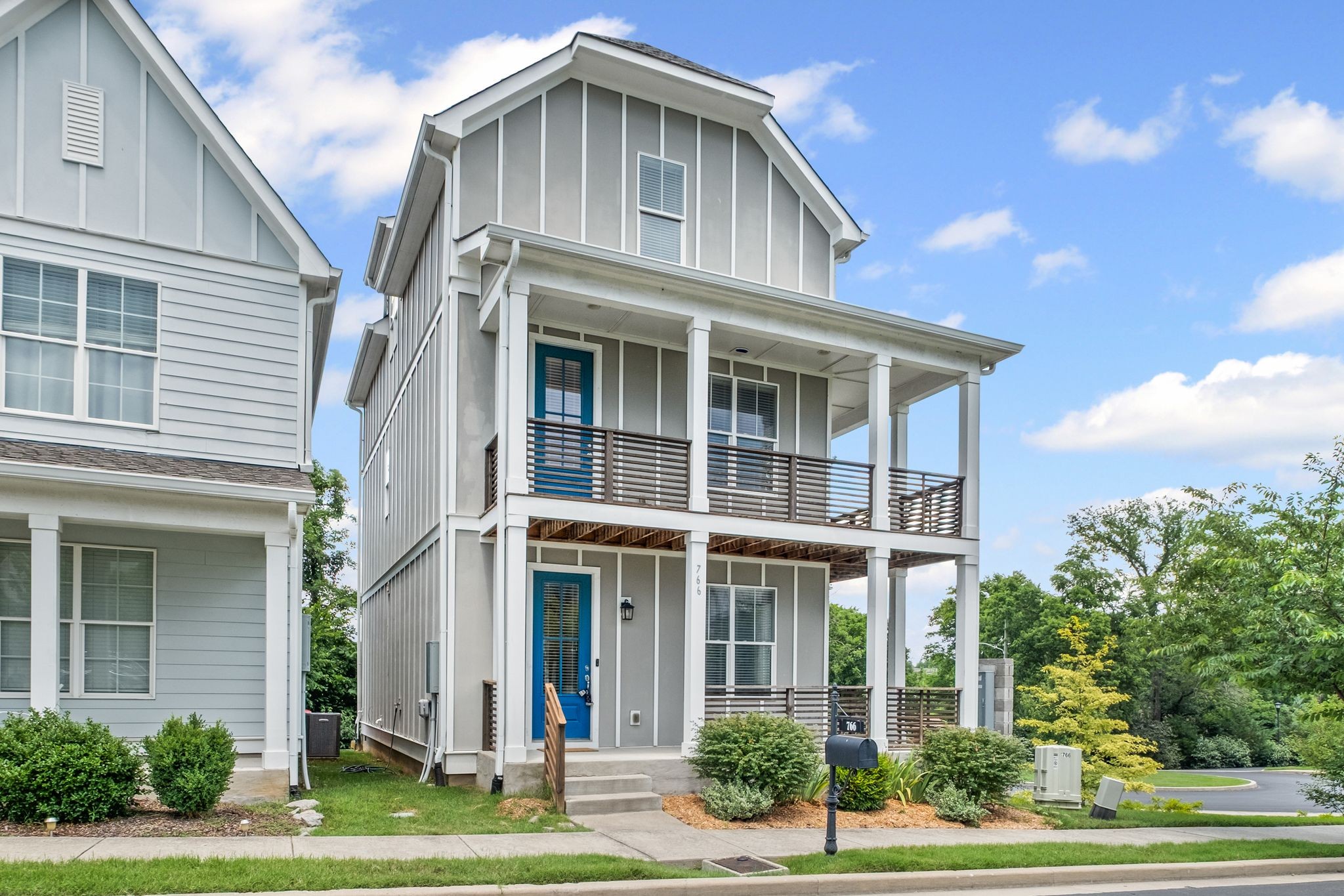 766 Cottage Park Dr