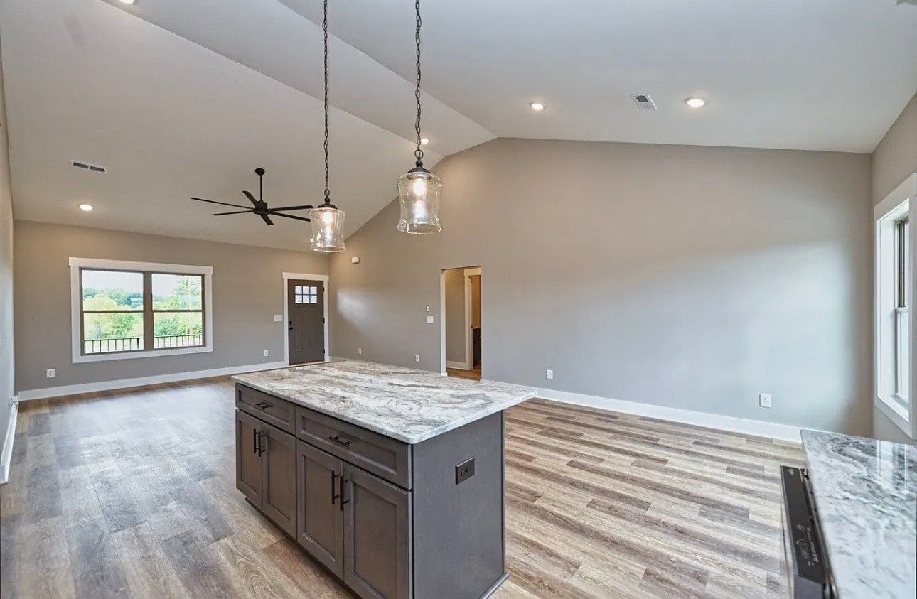 569 White Rd