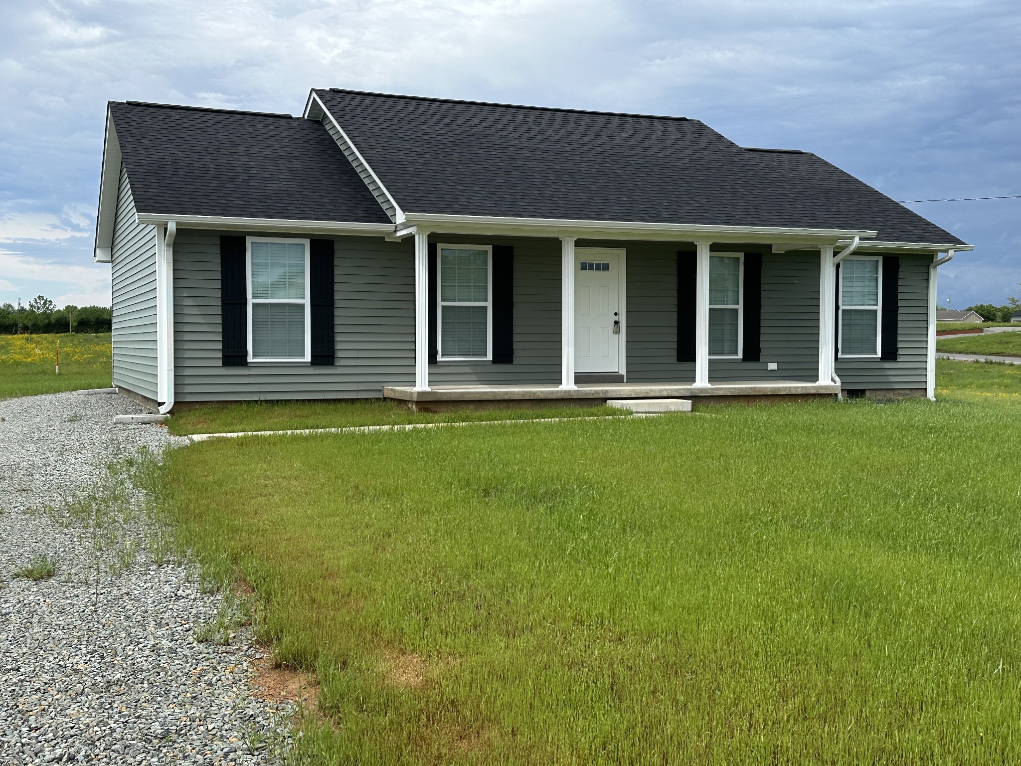 24 Henkle Ln