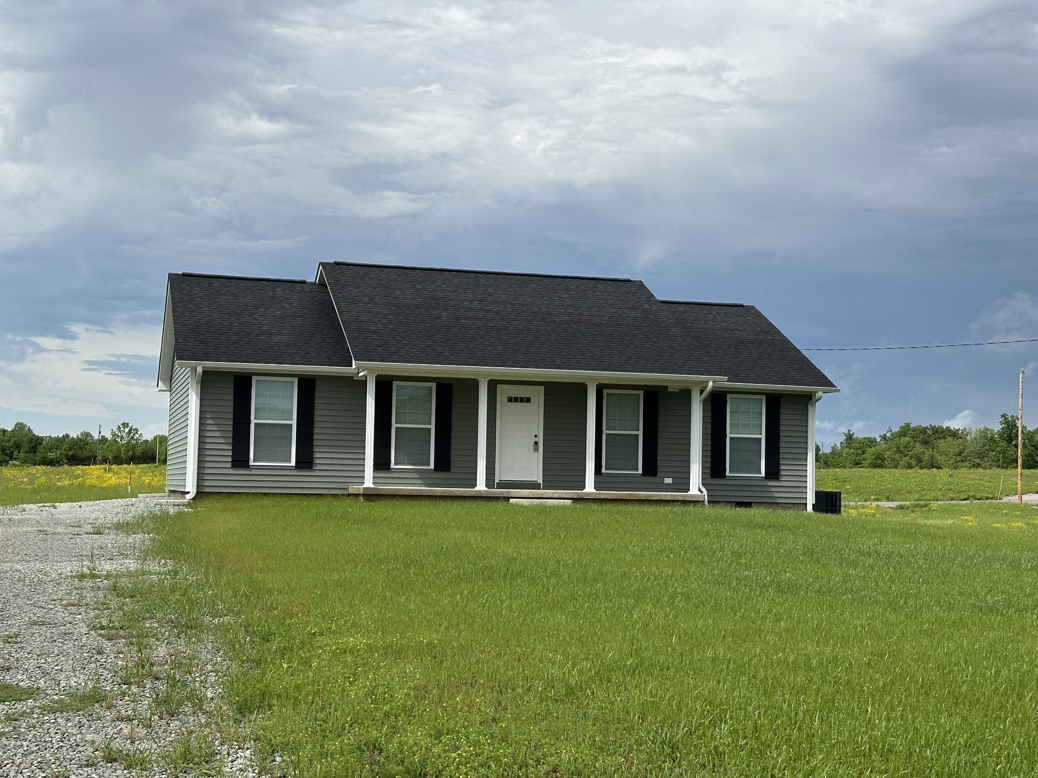 24 Henkle Ln