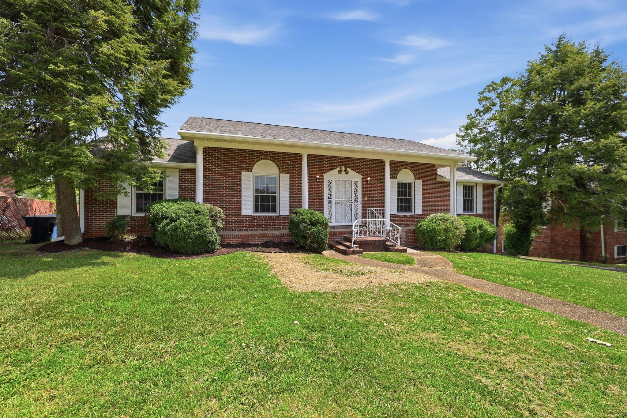 3833 Pin Oak Terrace