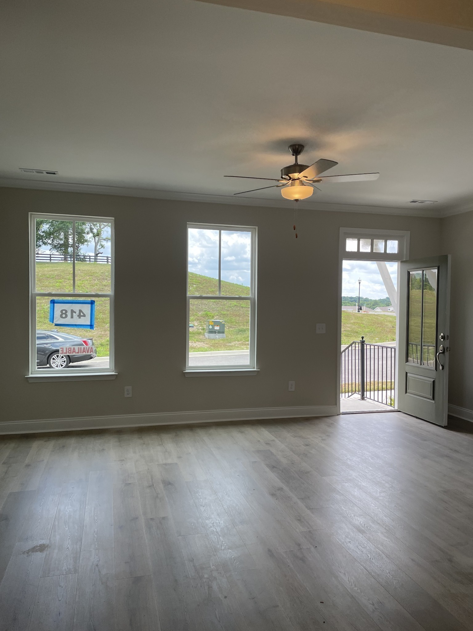 332 Savoy Loop