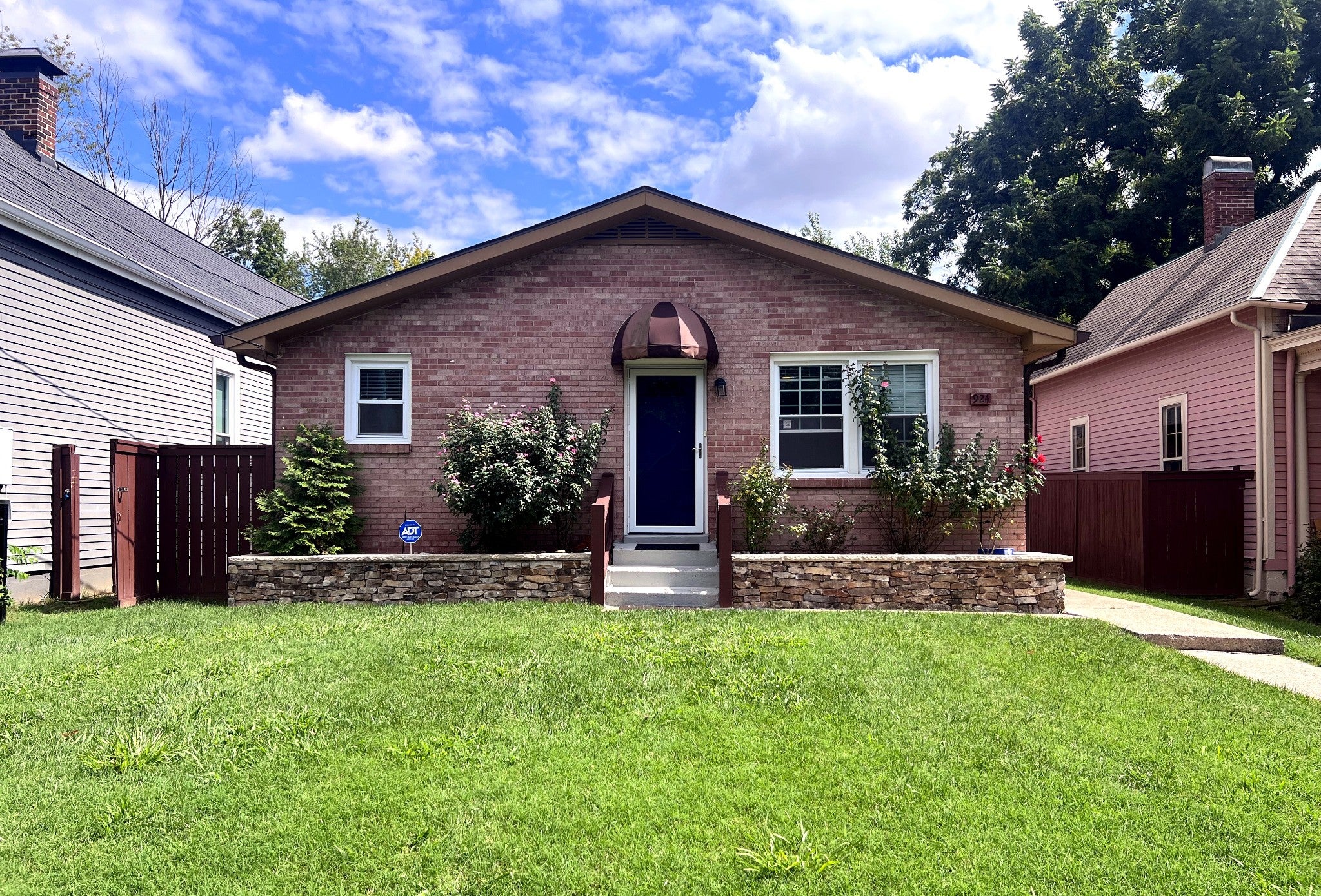listing at 924 Boscobel St, Nashville
