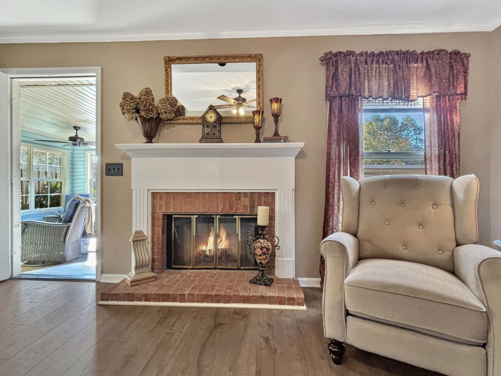 2123 River Chase Dr