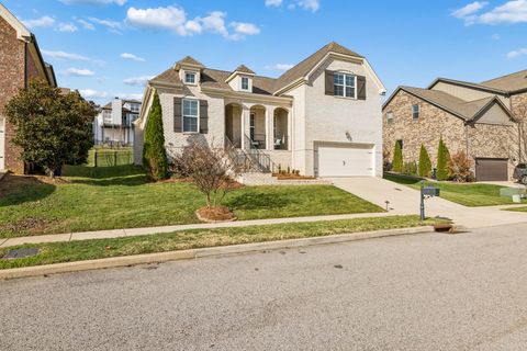 2645 Paddock Park Dr Thompsons Station TN 37179