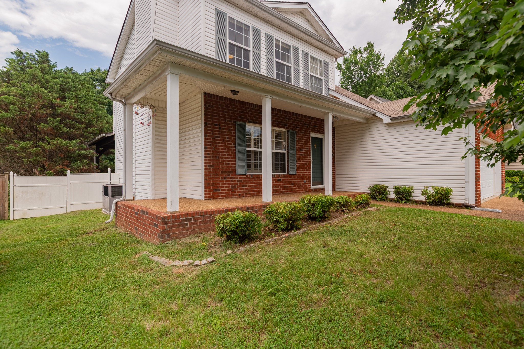 1313 Lady Ct