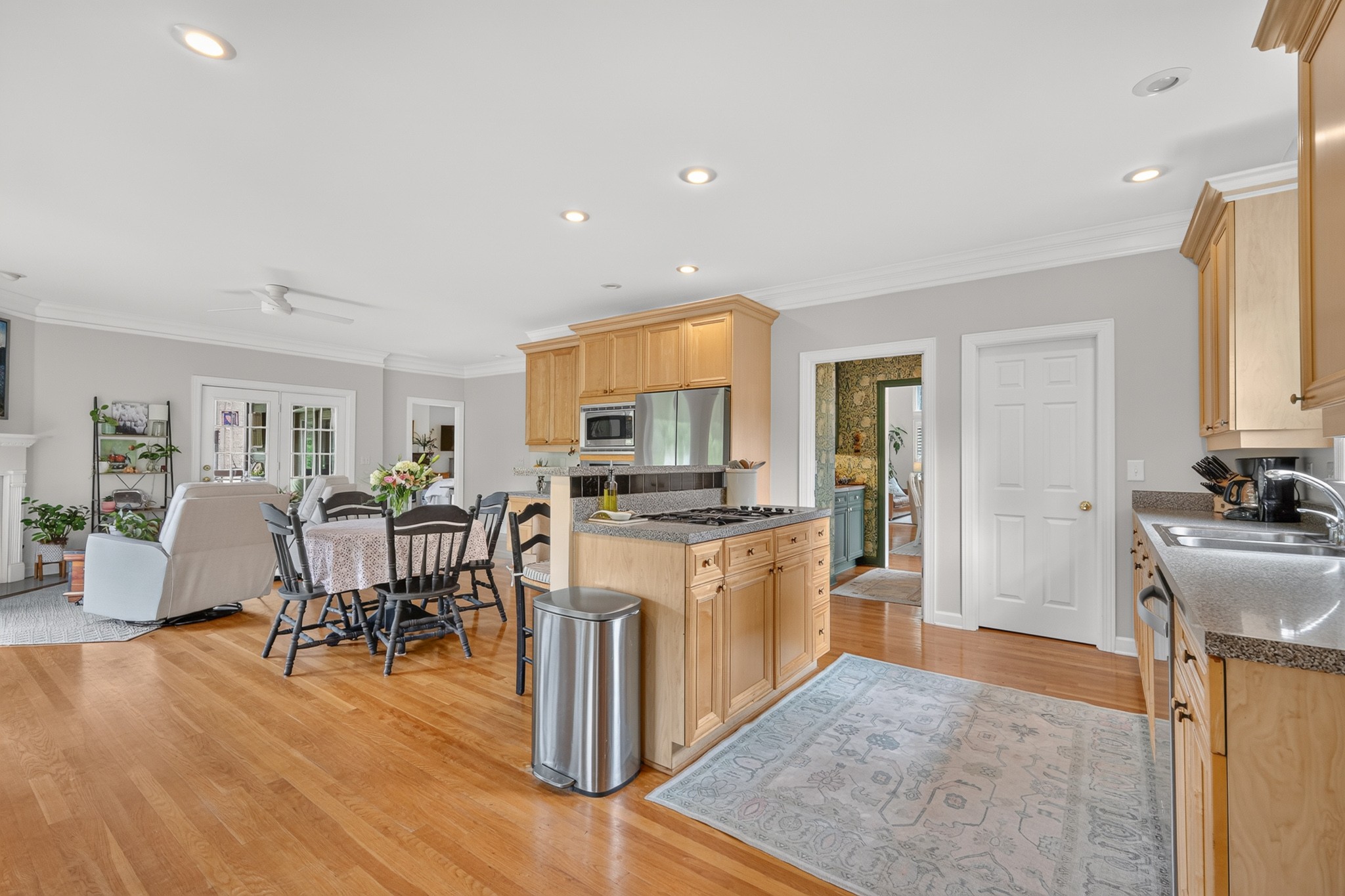 612 Eastcastle Ct, Franklin TN 37069 4-bed home, photo 12 of 30