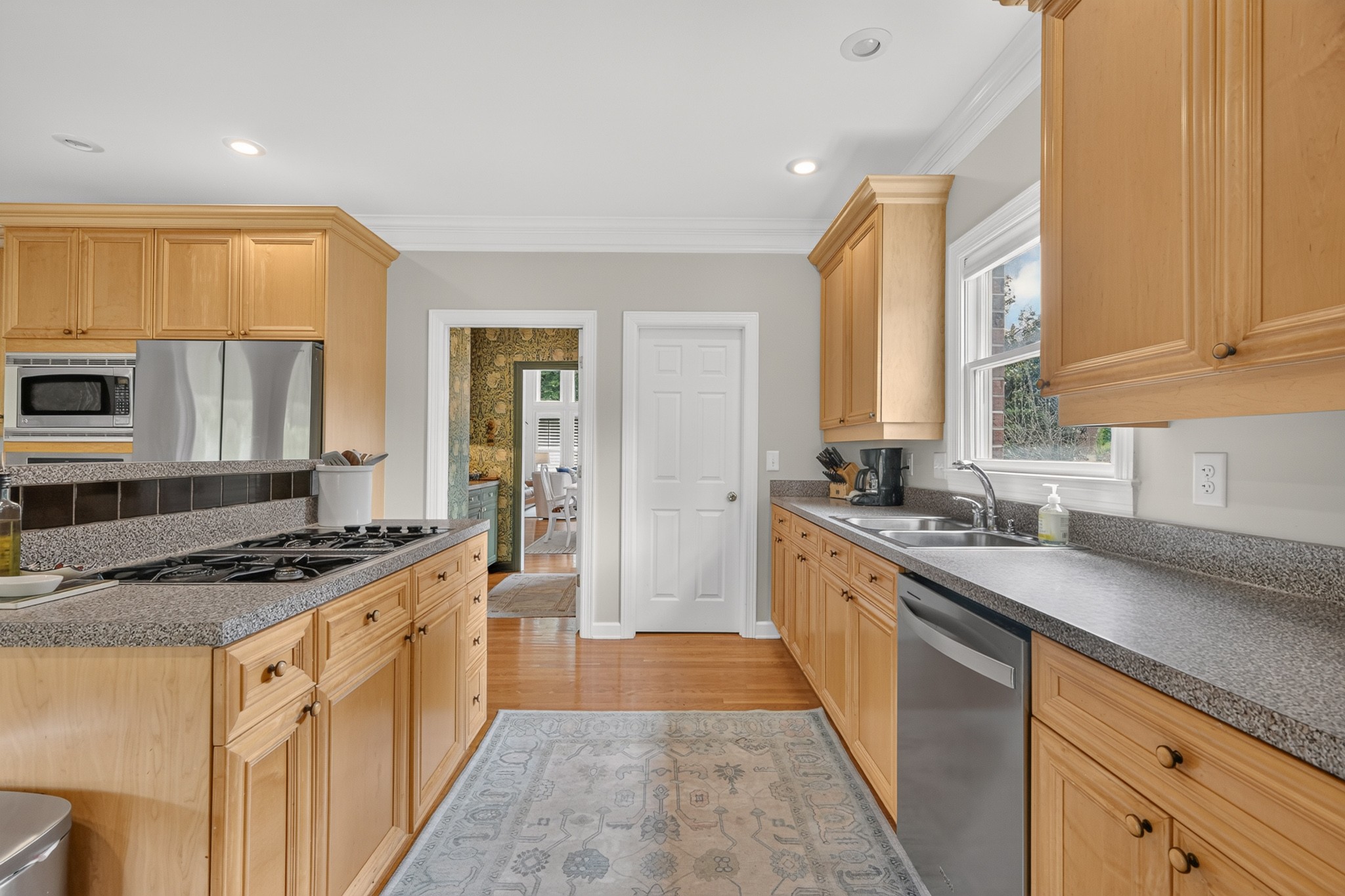 612 Eastcastle Ct, Franklin TN 37069 4-bed home, photo 10 of 30