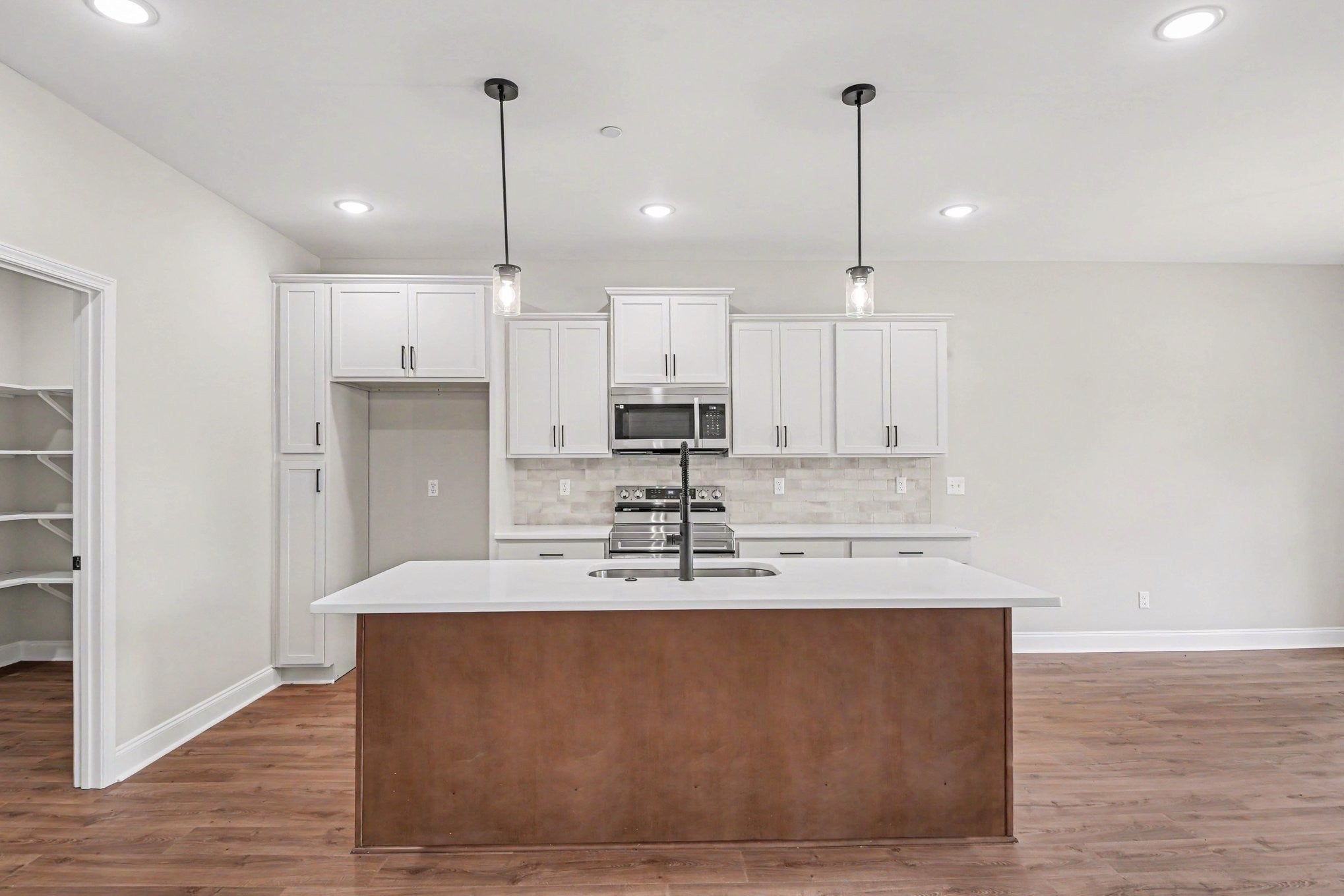 1417 Rooster Ridge Rd