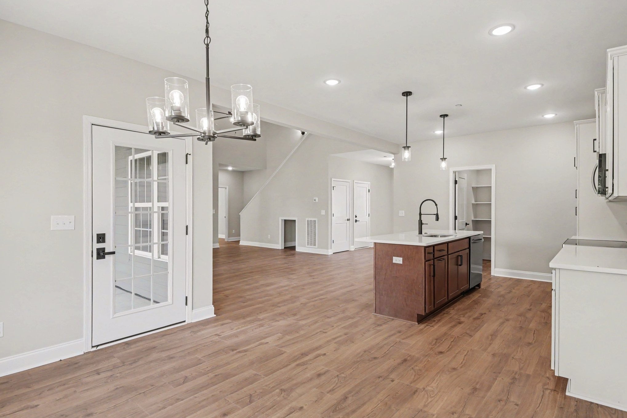 1417 Rooster Ridge Rd