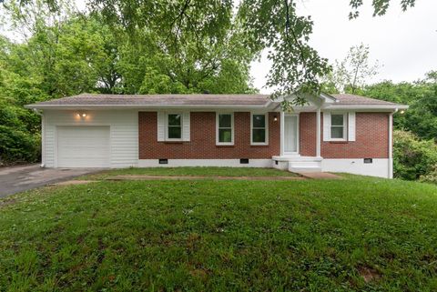 303 Lee Dr Columbia TN 38401