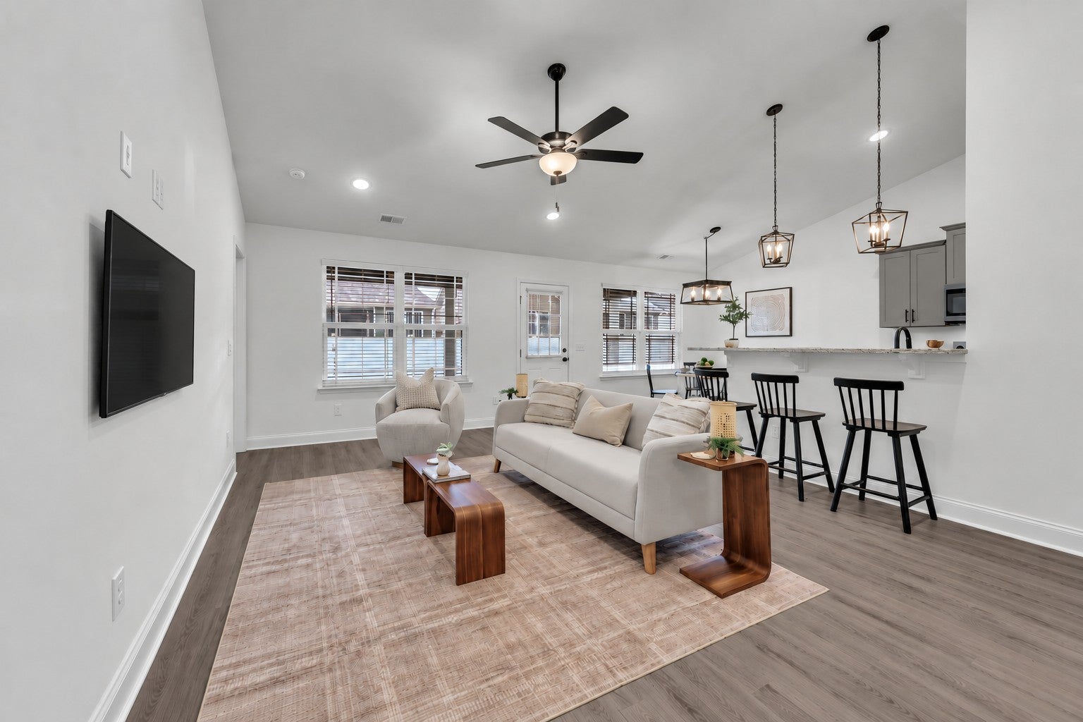1143 Javier Dr