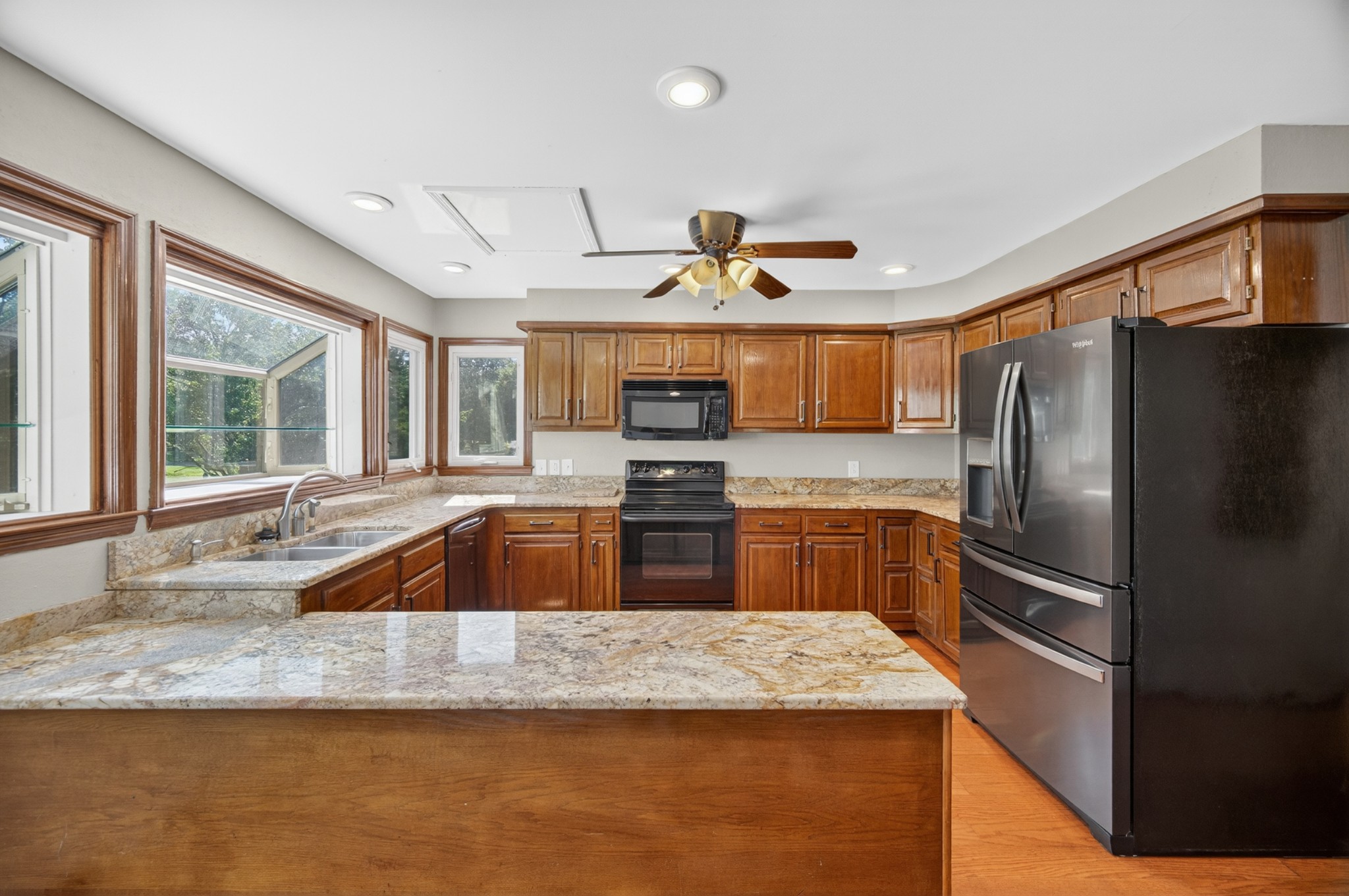 12 Diemer Rd