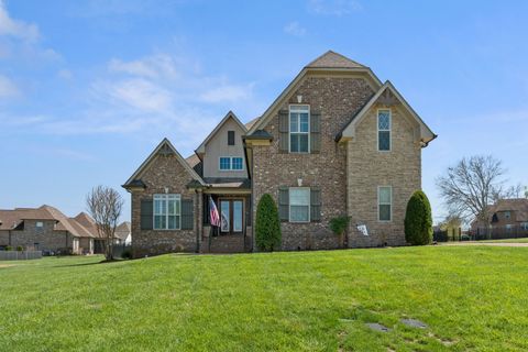 503 Carriage Ln Lebanon TN 37087