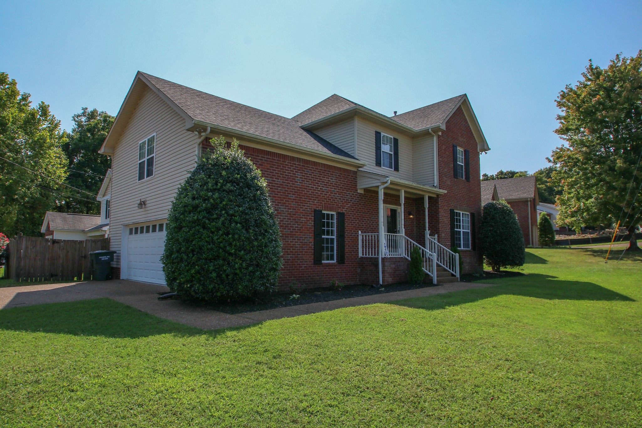 2336 Devonshire Dr
