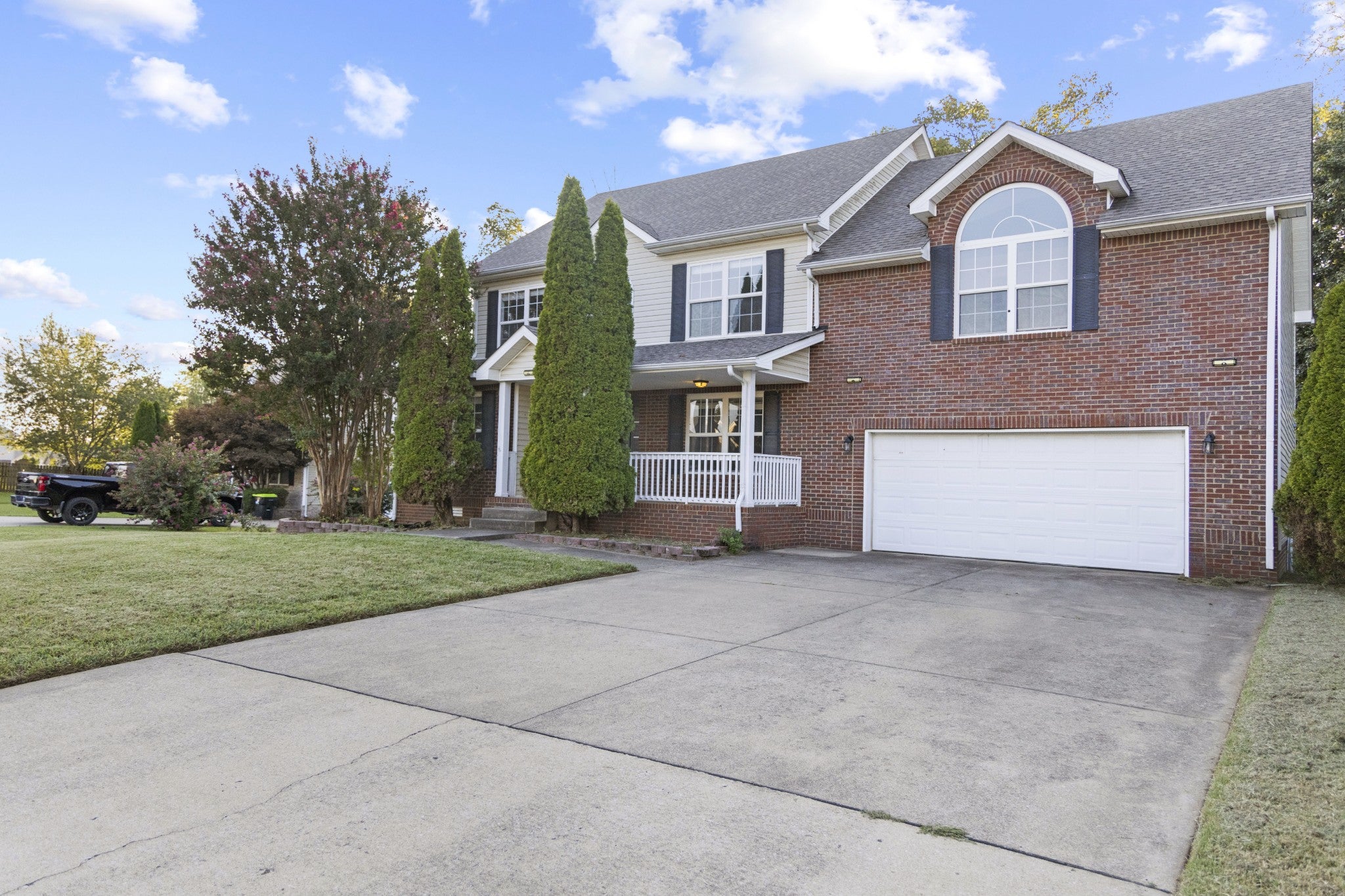 2489 Hattington Dr