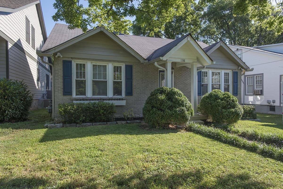 2.0-bed rental at 1318 Sweetbriar Ave