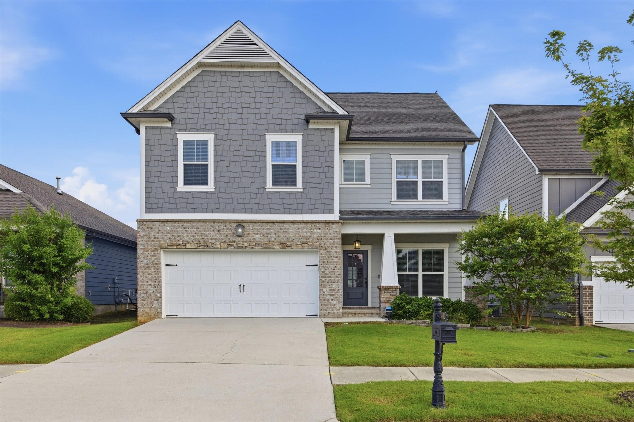 8512 Red Deer Lane