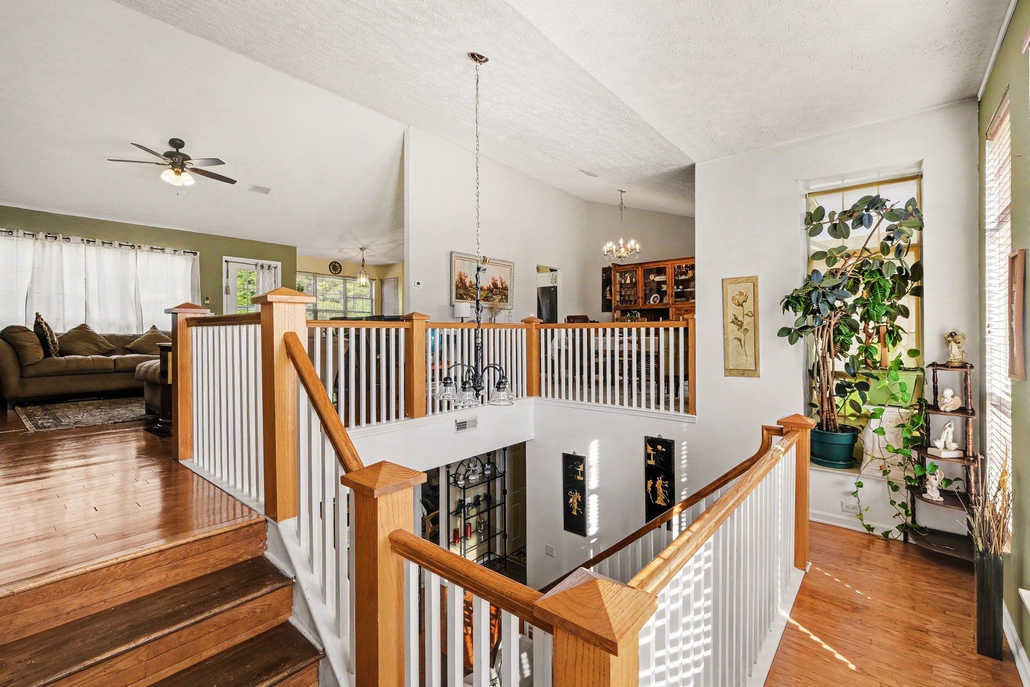 3-bed home for sale in Antioch, TN 37013, 3777 Seasons Dr 3777 Seasons Dr, Antioch TN 37013 3-bed home, photo 4 of 32