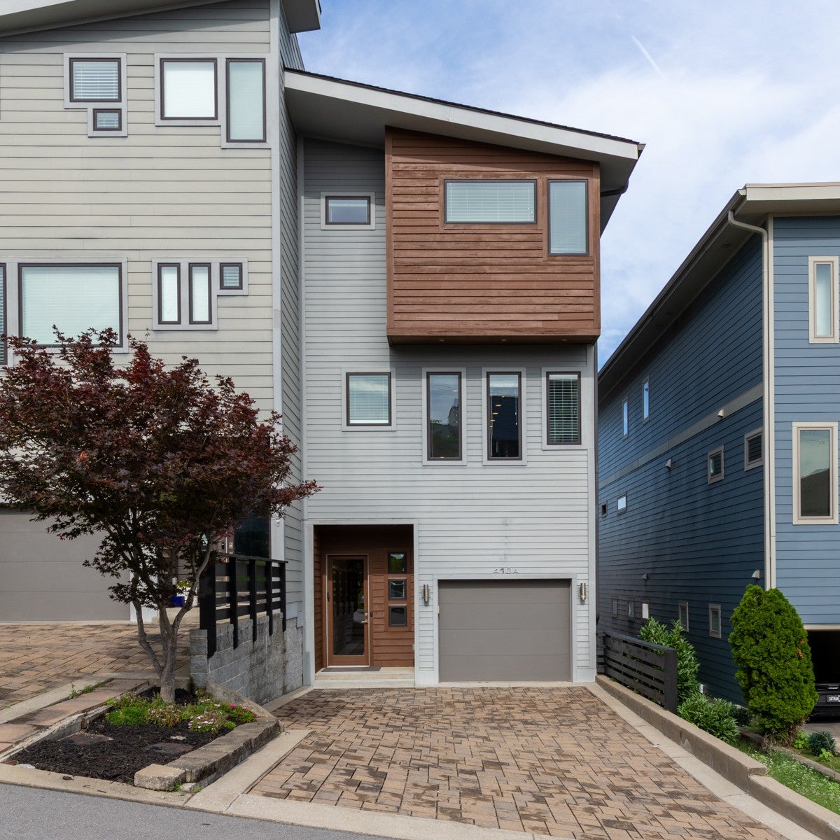 3.0-bed rental at 410a 33rd Ave N