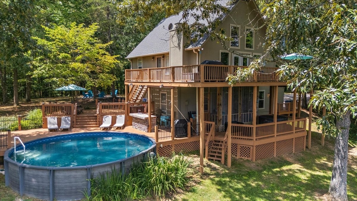 4250 Four Seasons Rd