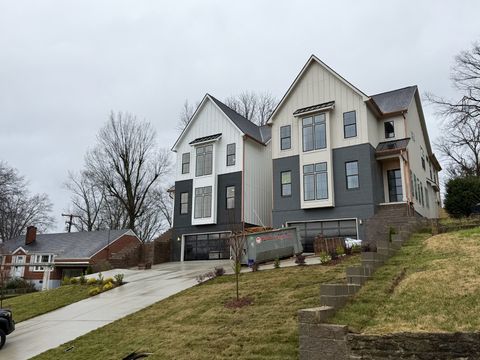 Photo of 5705B Vine Ridge Dr, Nashville, TN 37205 (MLS # 3149752)