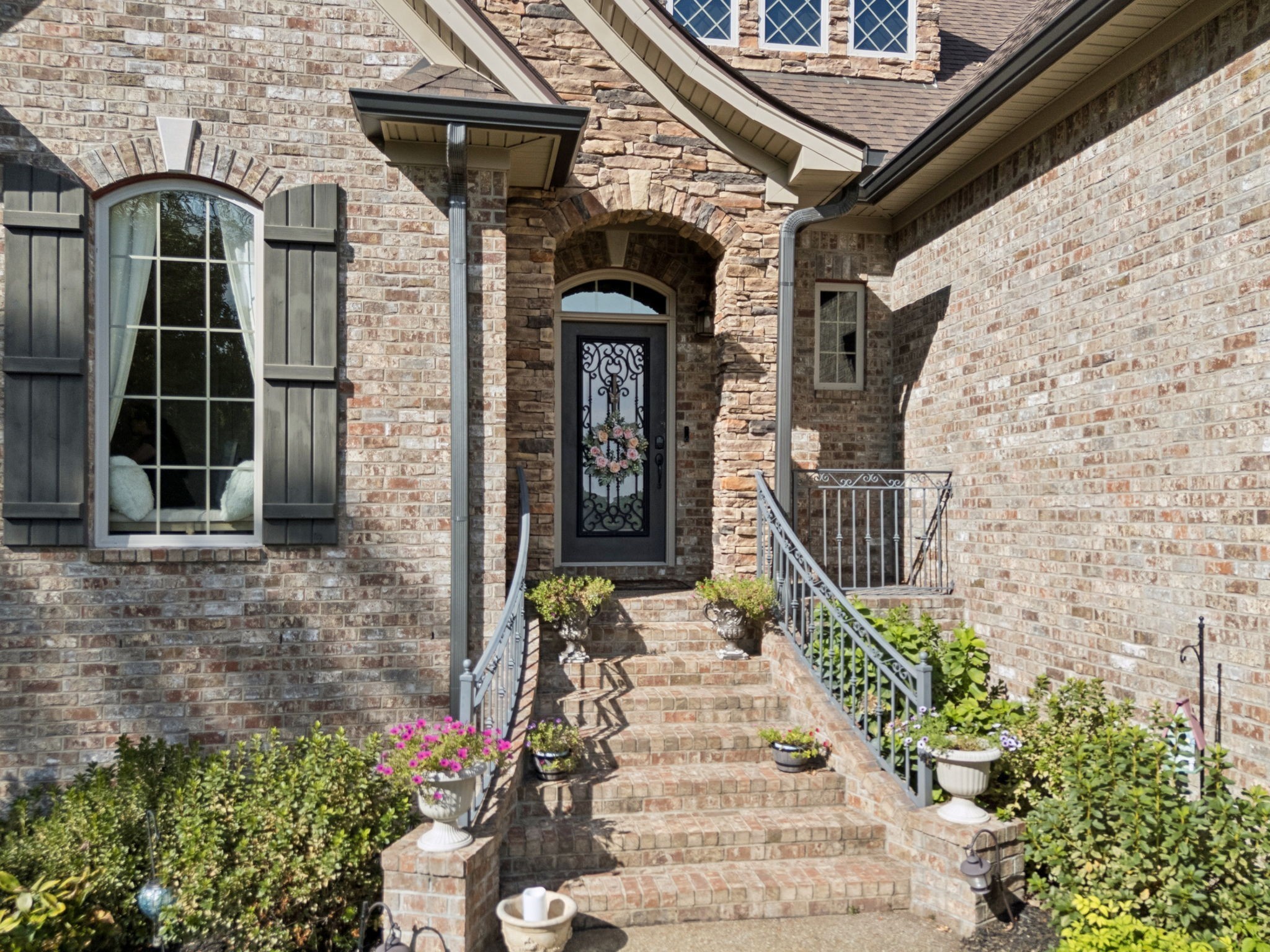 428 Acacia Grove Ln