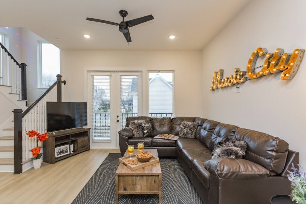 1737 Pecan St 1
