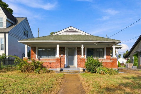 Photo of 1217 Villa Pl, Nashville, TN 37212 (MLS # 3626053)