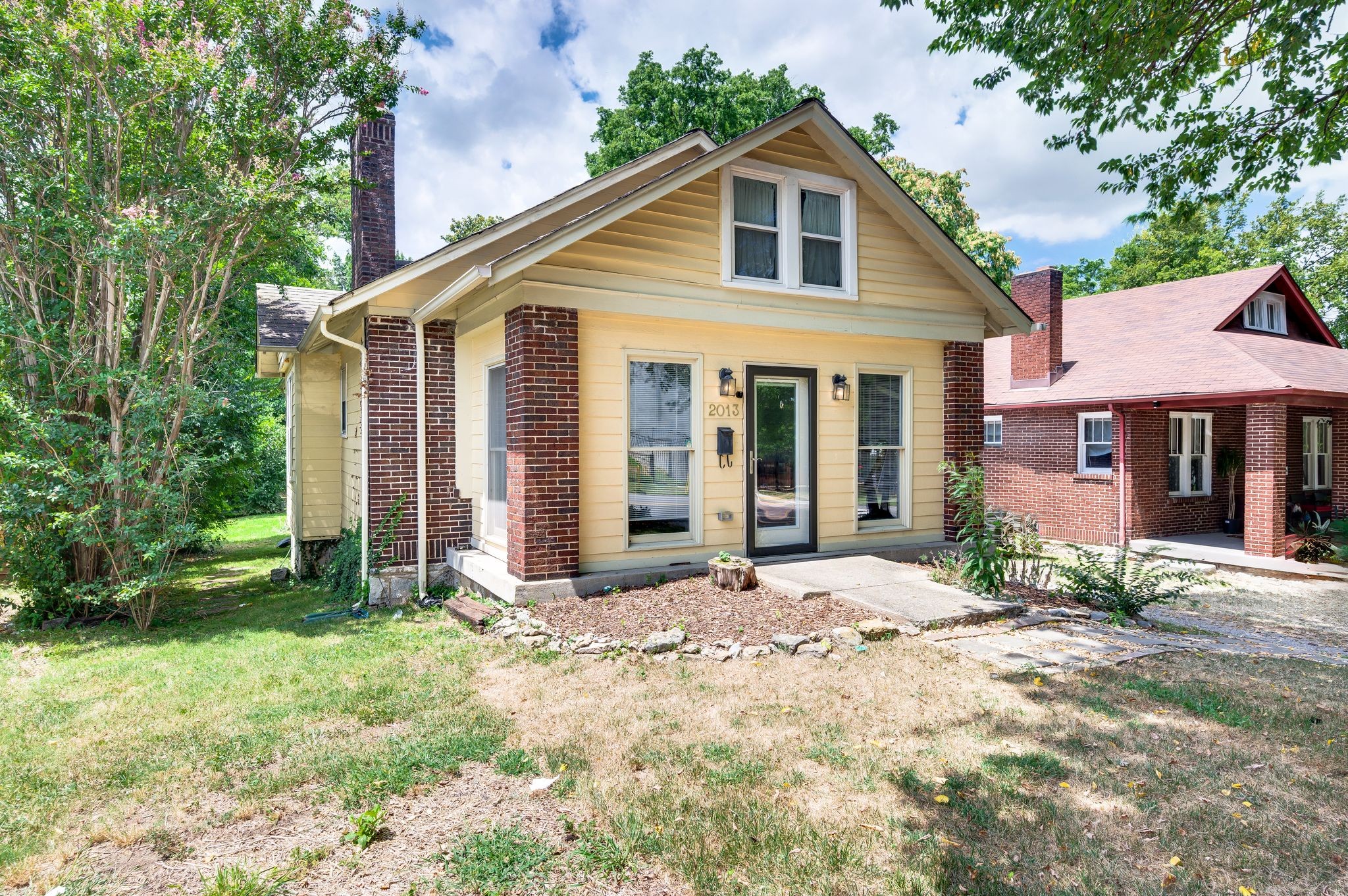 Nashville, Tennessee 37212, United States, 3 Bedrooms Bedrooms, ,2 BathroomsBathrooms,Residential,Active,183015