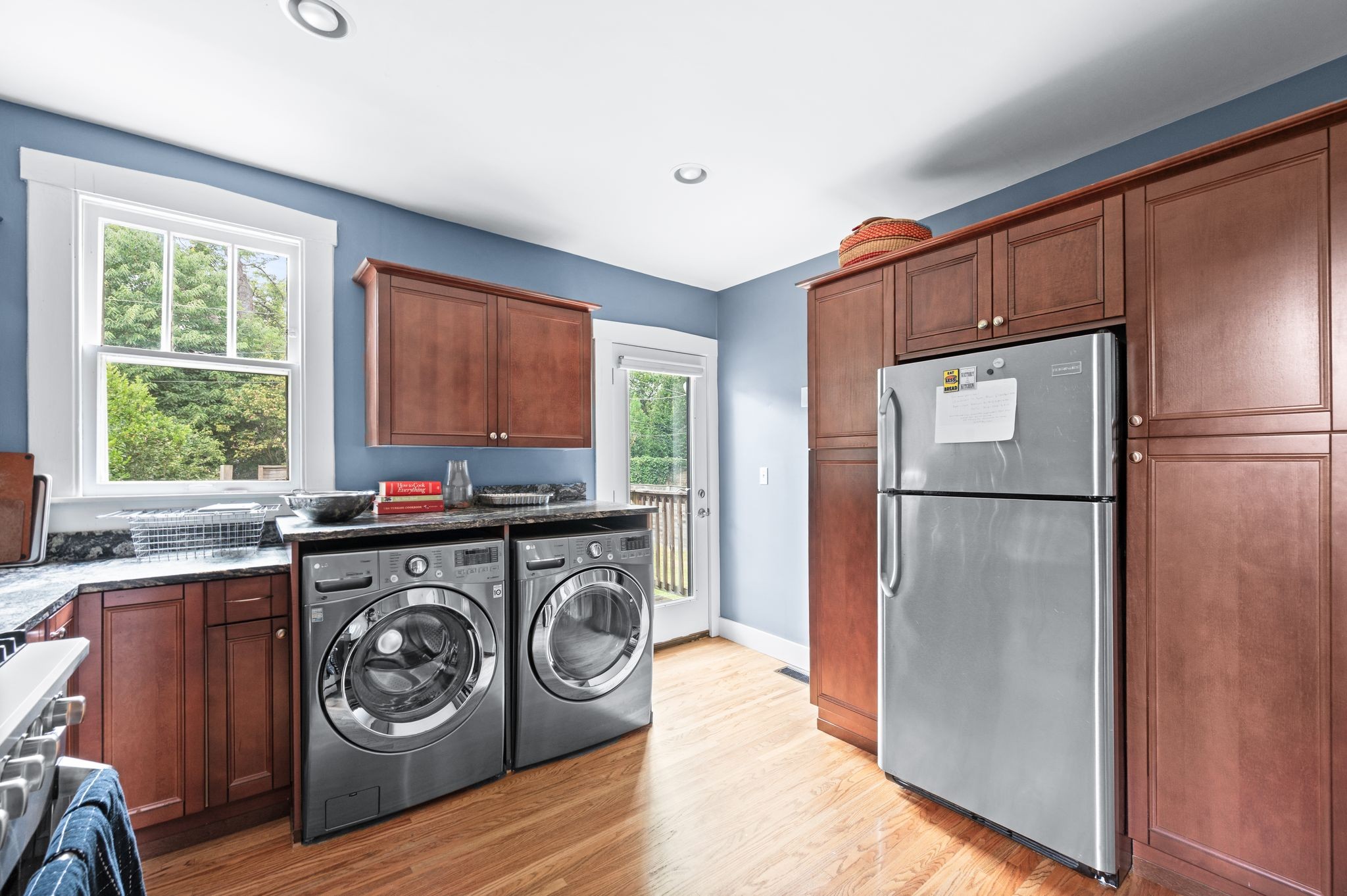 Nashville, Tennessee 37212, United States, 3 Bedrooms Bedrooms, ,2 BathroomsBathrooms,Residential,Active,183015