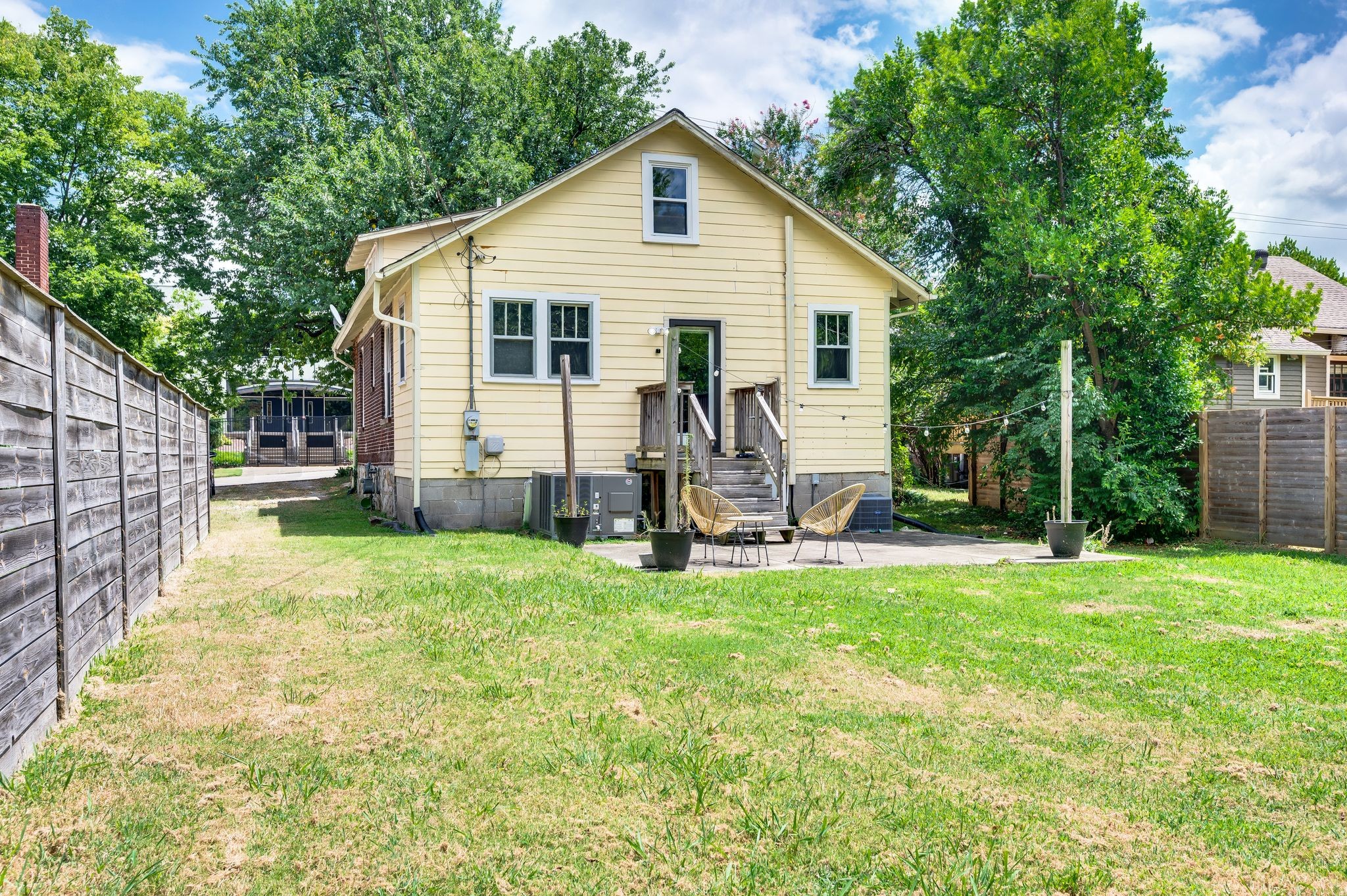 Nashville, Tennessee 37212, United States, 3 Bedrooms Bedrooms, ,2 BathroomsBathrooms,Residential,Active,183015