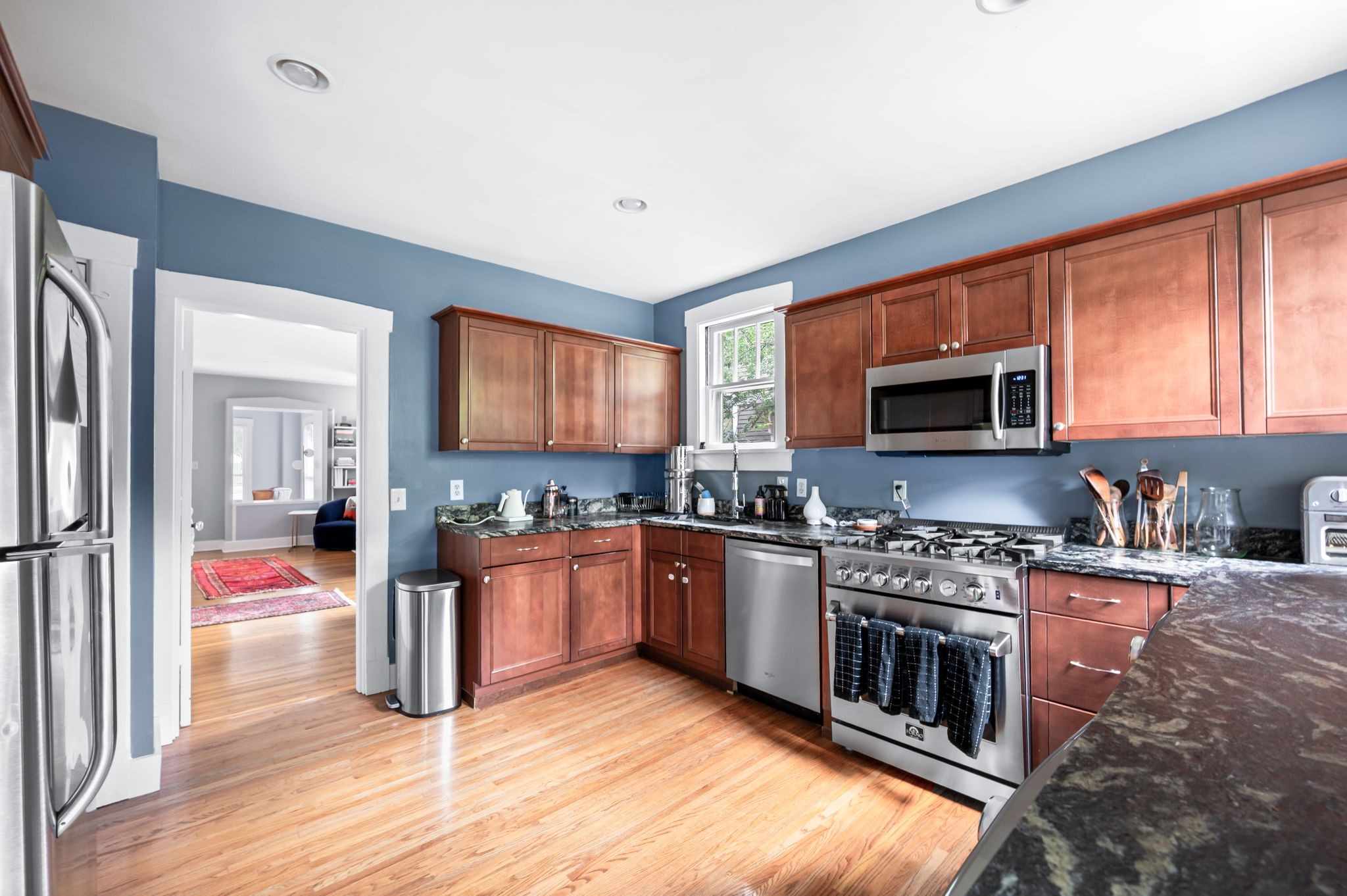 Nashville, Tennessee 37212, United States, 3 Bedrooms Bedrooms, ,2 BathroomsBathrooms,Residential,Active,183015