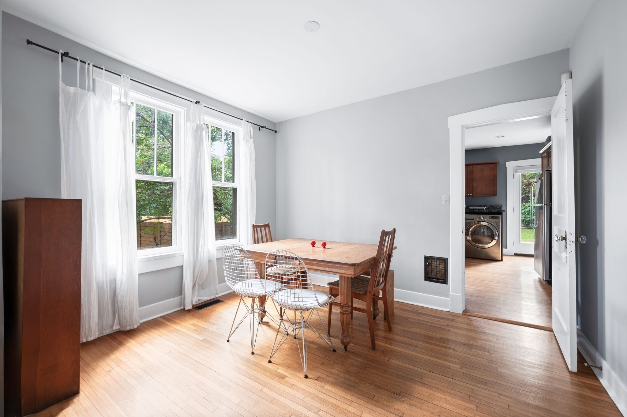 Nashville, Tennessee 37212, United States, 3 Bedrooms Bedrooms, ,2 BathroomsBathrooms,Residential,Active,183015