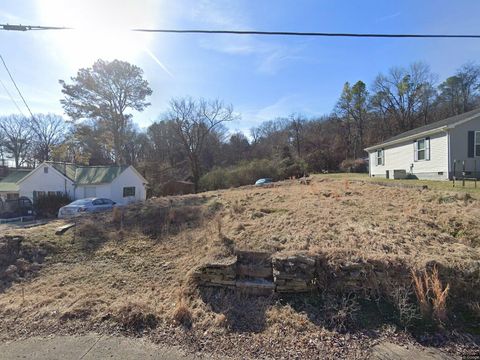 138 Greentop St Hartsville TN 37074