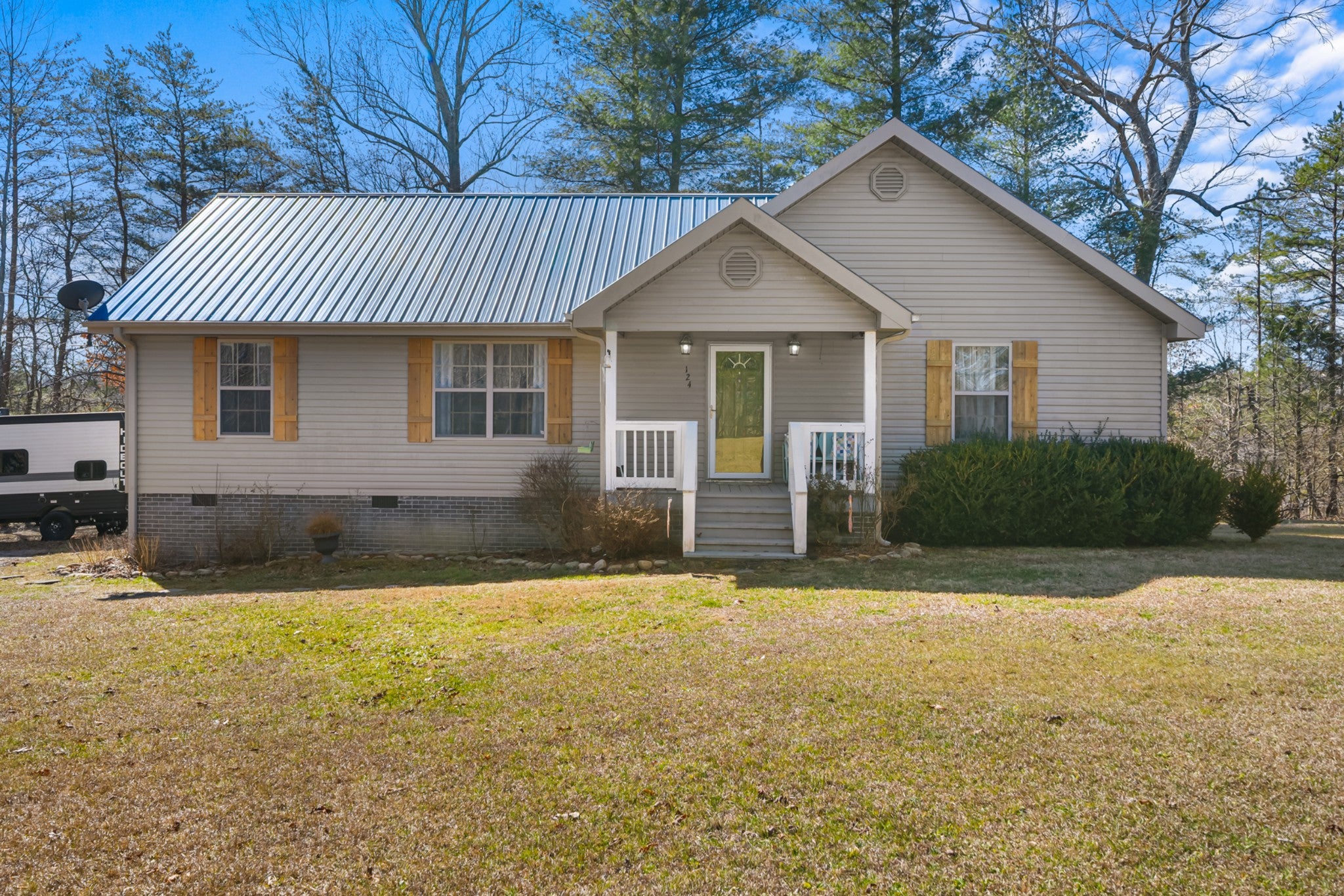 124 Brown Ln