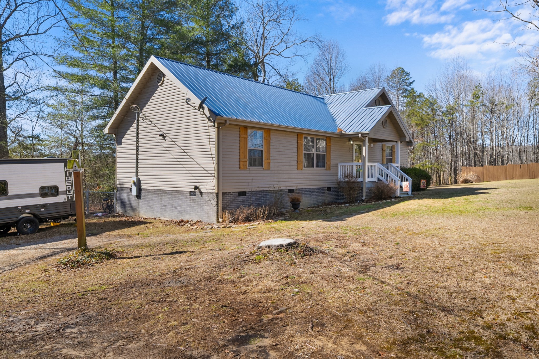 124 Brown Ln