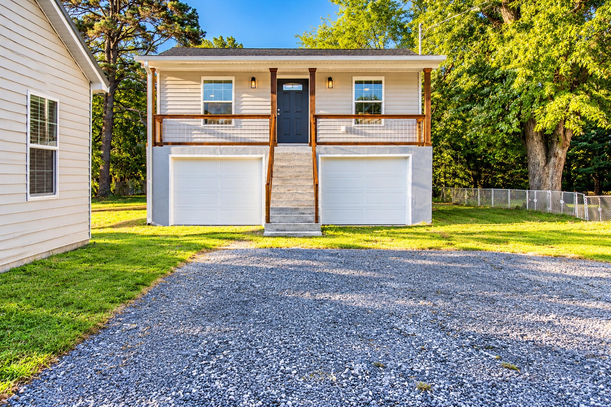 305 Sunset Drive NW