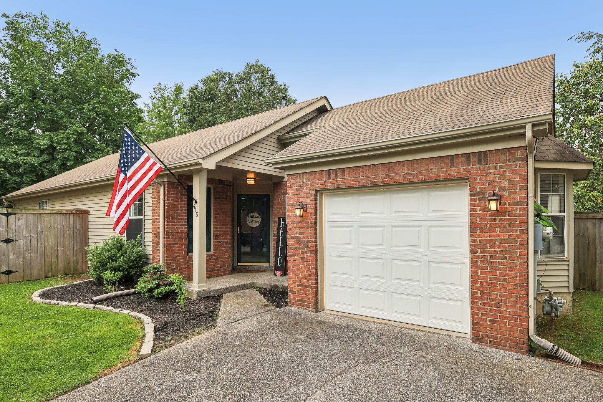 415 Newbary Ct