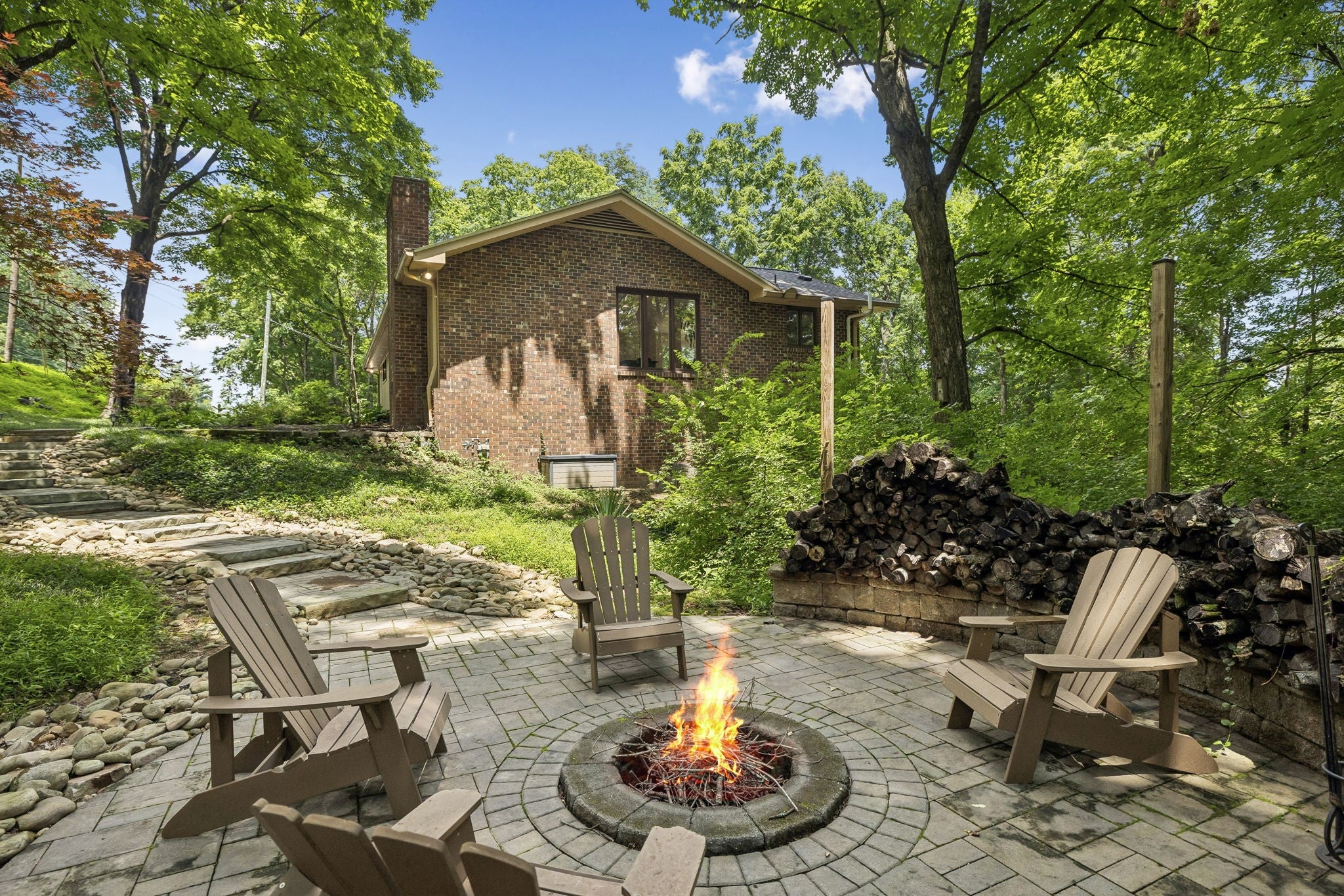 1214 Brentwood Ln