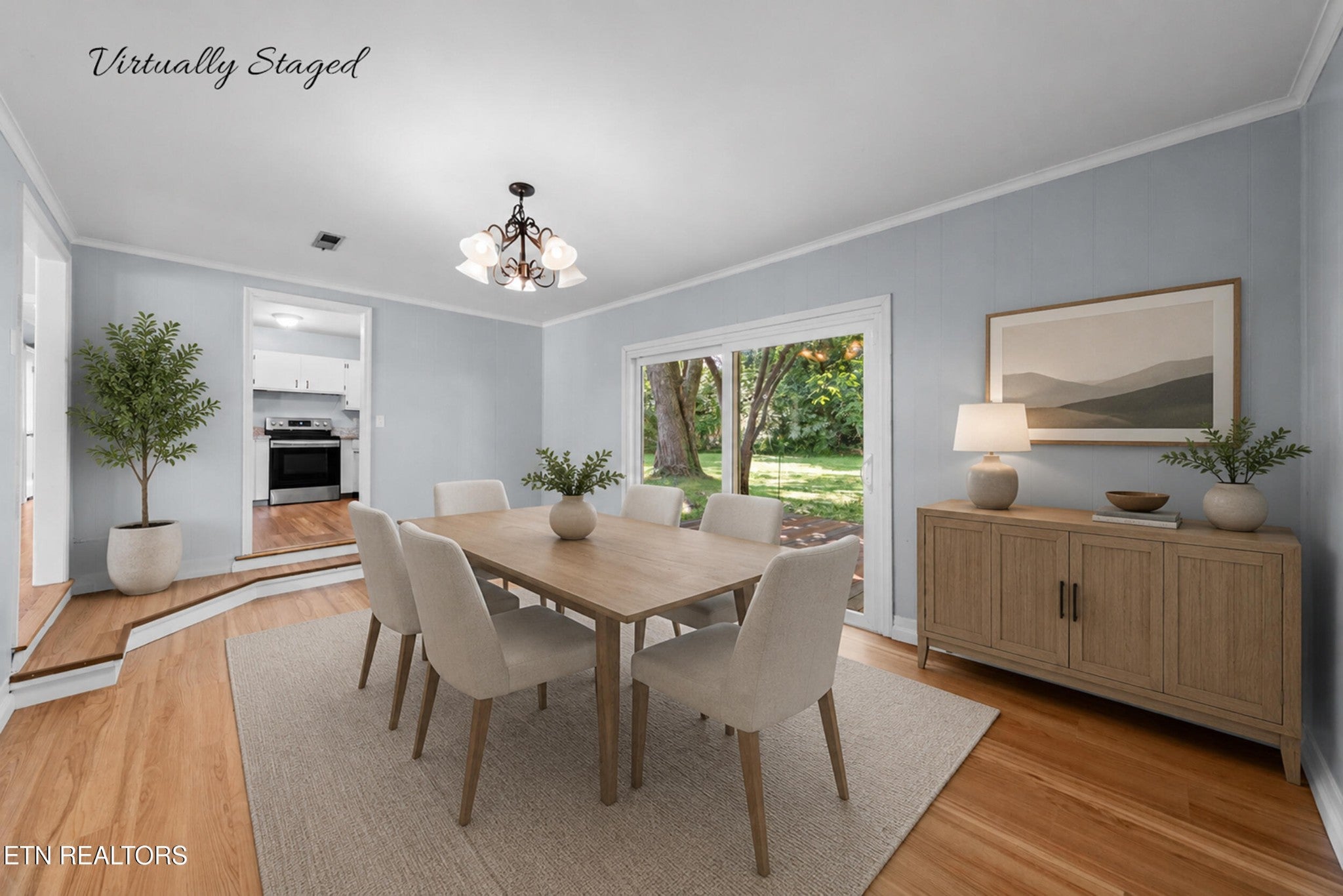 2001 Nandina Drive