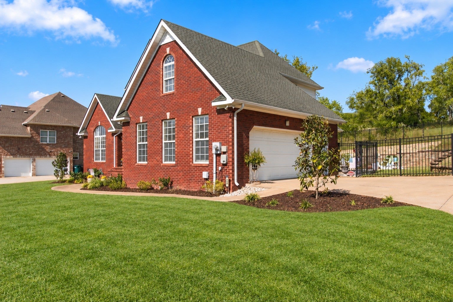 126 Stonecreek Dr
